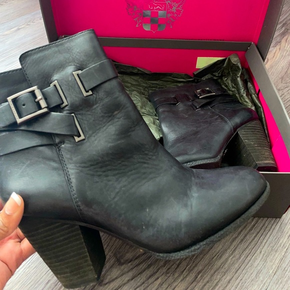 Black Leather Vince Camuto Women’s Booties size 8 - Picture 4 of 4